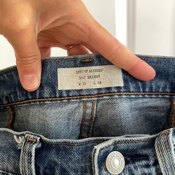 Levi’s Altered 501 Skinny Jean - 25 - Picture 7 of 8